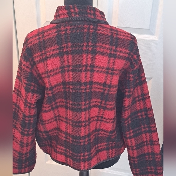 Kathy Ireland Buffalo Check Fleece Cropped Jacket - Picture 3 of 11